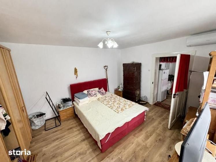Casă cu 1 camere cu Teren 868 Mp în Arpașu de Jos