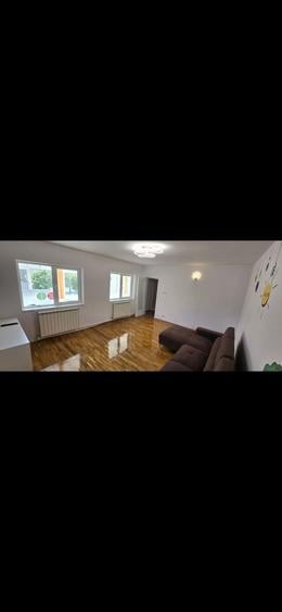 Casă cu 3 camere în Dobroești