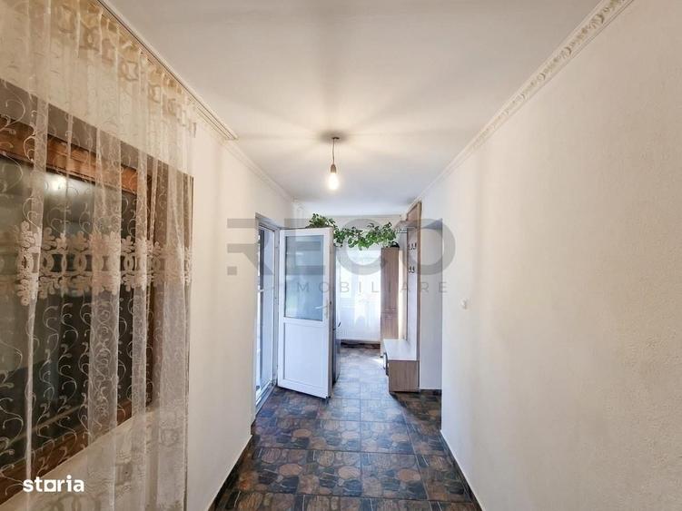 Casă cu 3 camere cu Teren 361 Mp în Sălard