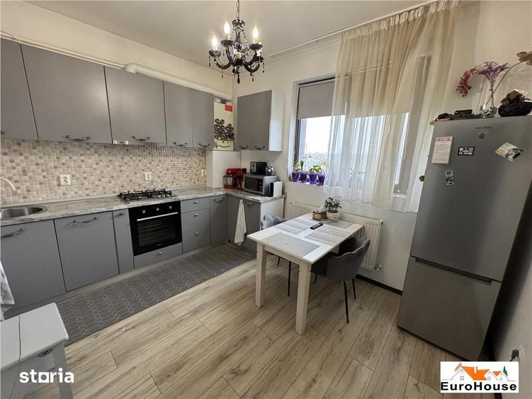 Apartament cu 3 camere decomandat în Ampoi 3