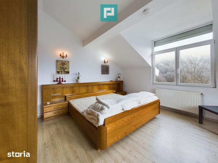 Casă cu 6 camere cu Teren 1810 Mp în Moneasa