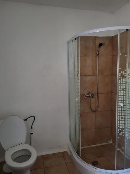 Casă cu 3 camere cu Teren 70 Mp în Central