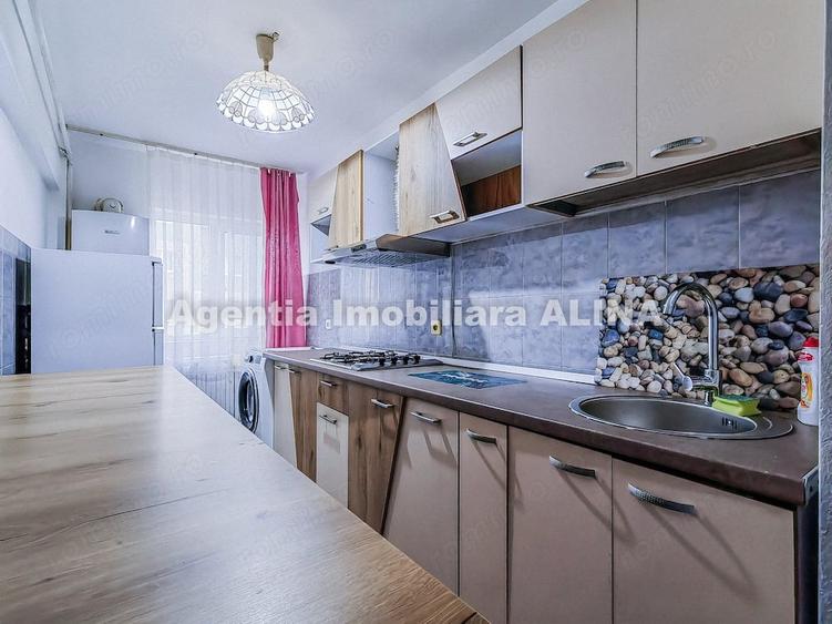 Garsonieră decomandată în Micro 15