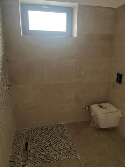 Casă individuală cu 5 camere cu Garaj în Vidra