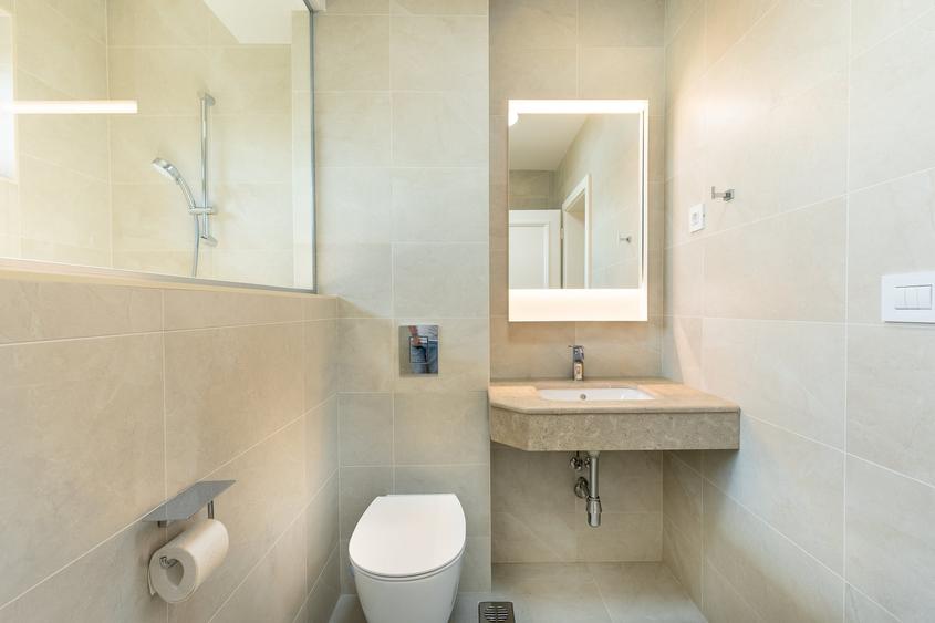 Casă individuală cu 5 camere cu Canalizare în Tunari