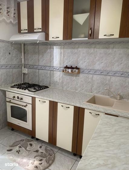 Apartament cu 3 camere decomandat în Cug