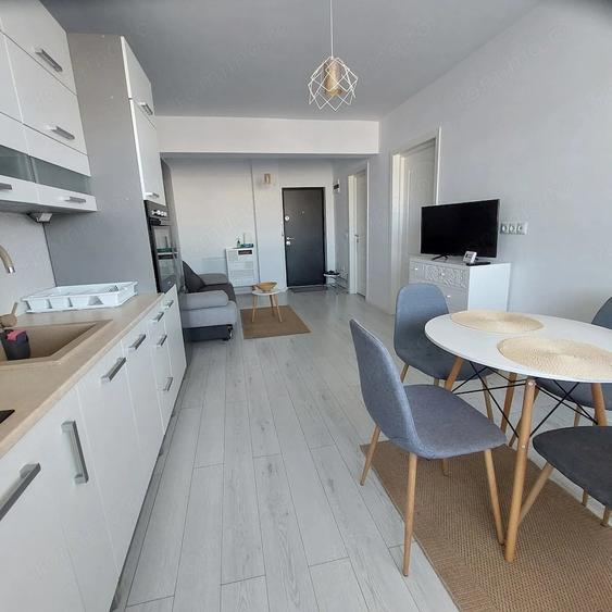 Apartament cu 2 camere semidecomandat în Central
