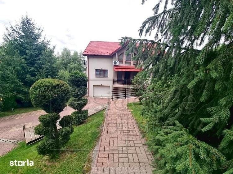 Casă cu 5 camere decomandat cu Teren 1000 Mp în Europa
