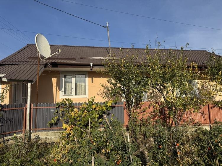 Casă cu 3 camere în Rusca