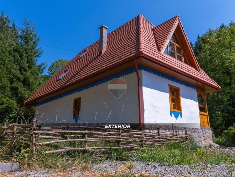 Casă individuală cu 4 camere cu Teren 242 Mp în Firiza