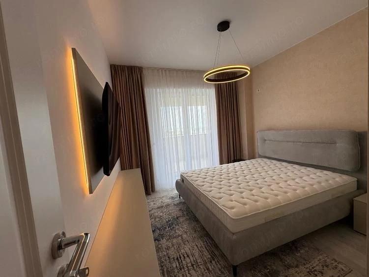 Apartament cu 2 camere decomandat în Parcul Carol