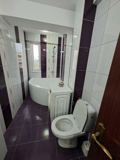 Apartament cu 2 camere decomandat, mobilat în Central