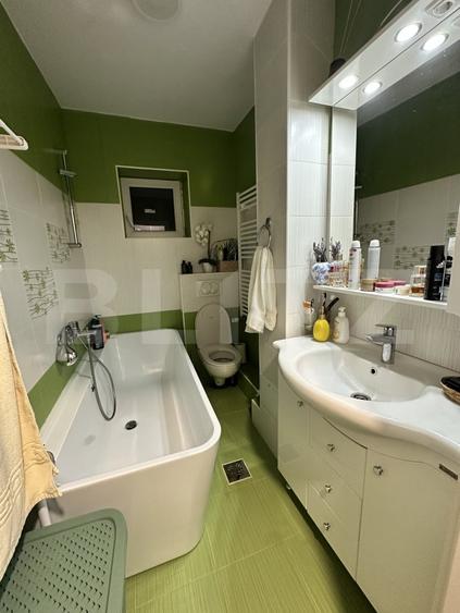 Apartament cu 2 camere semidecomandat, mobilat în Ultracentral