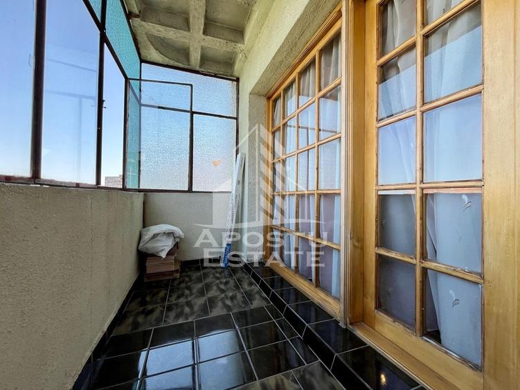 Apartament cu 3 camere decomandat, mobilat în Bucovina
