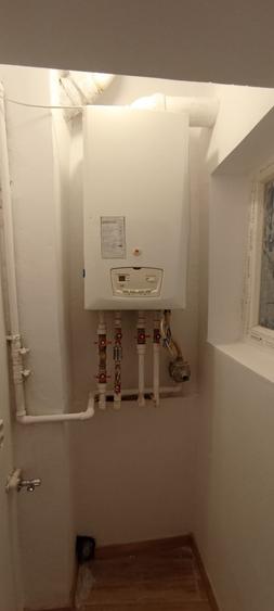 Apartament cu 3 camere decomandat în Cantemir