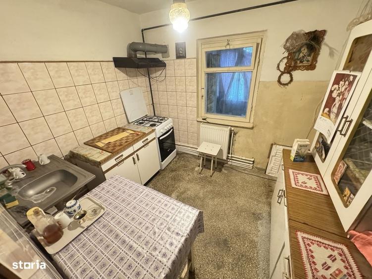Apartament cu 3 camere decomandat în Inel I