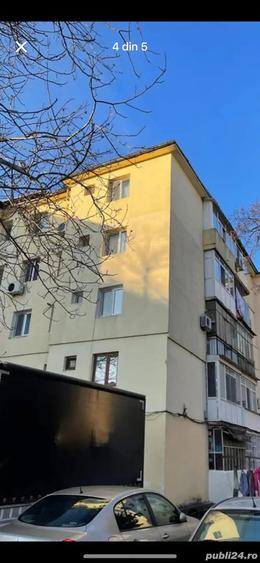 Apartament cu 3 camere decomandat în Urziceni