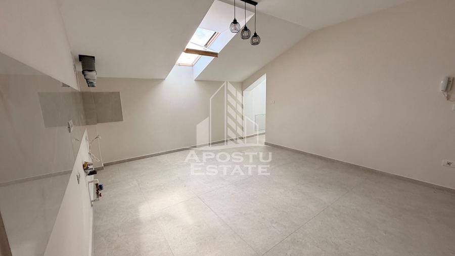 Apartament cu 3 camere semidecomandat în Braytim