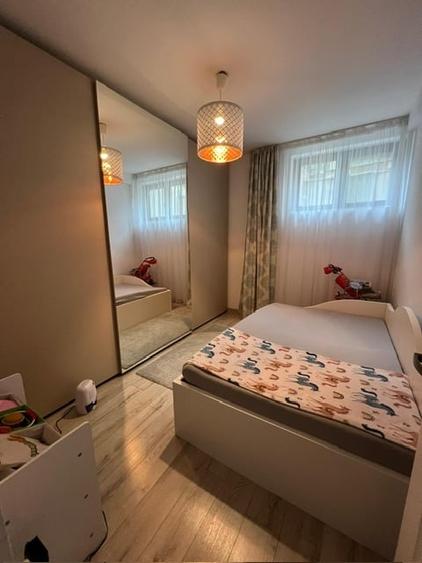 Apartament cu 3 camere în Valea Roșie