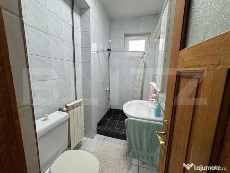 Casă cu 5 camere cu Teren 163 Mp în Siloz