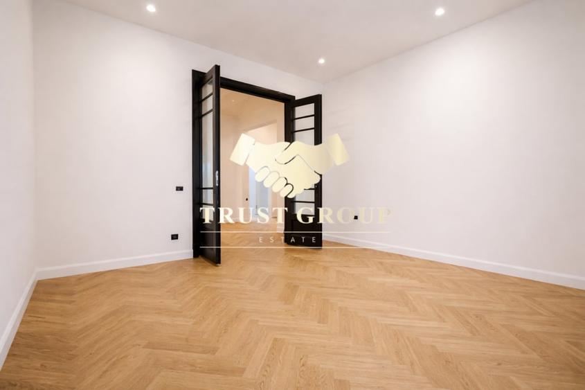 Apartament cu 4 camere decomandat, mobilat în Ultracentral