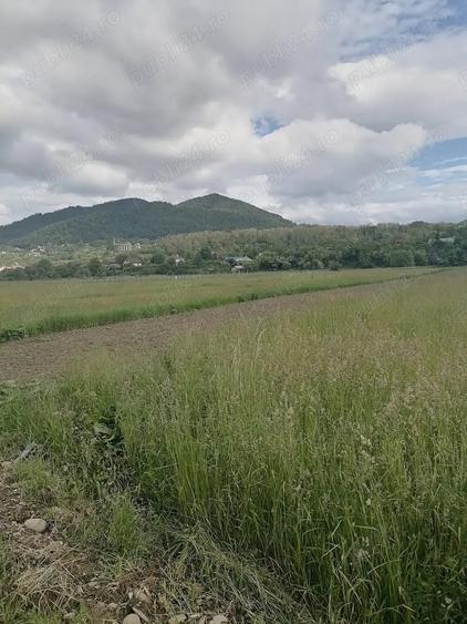 Teren de 3900 mp, în Central