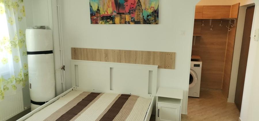Garsonieră semidecomandată, mobilată în Tineretului
