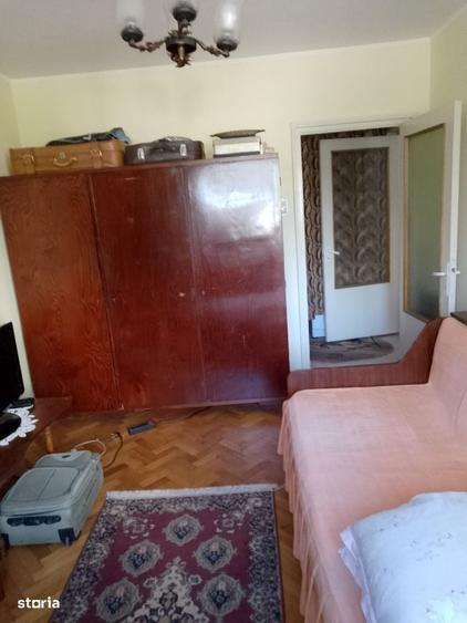 Apartament cu 2 camere semidecomandat în Hipodrom