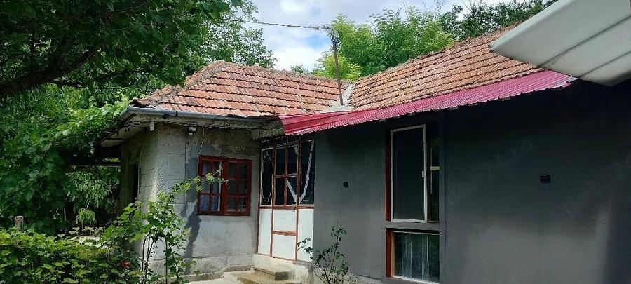 Casă în Racovițeni