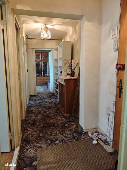 Apartament cu 3 camere în Eremia