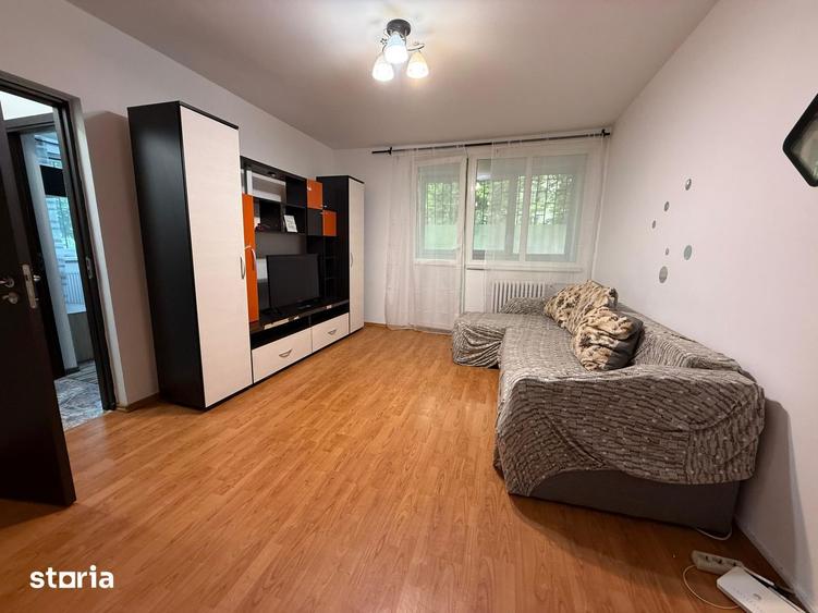 Apartament cu 2 camere decomandat în Drumul Taberei — fotografia 1