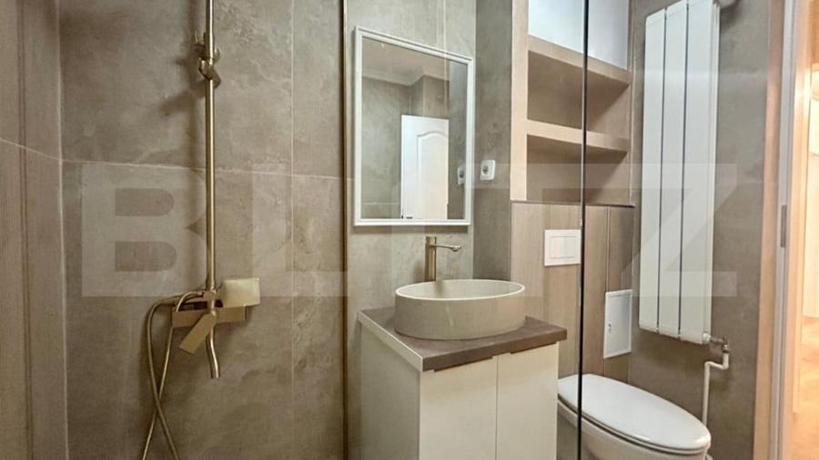 Apartament cu 3 camere decomandat în Nufărul