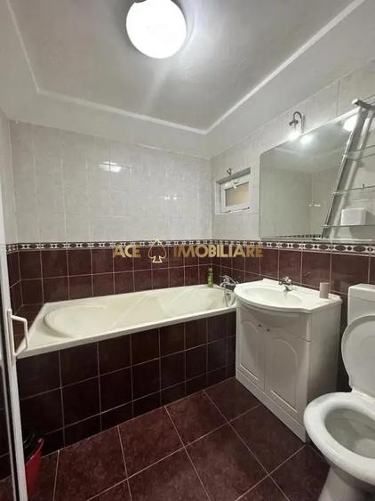 Apartament cu 3 camere decomandat, mobilat în Dristor