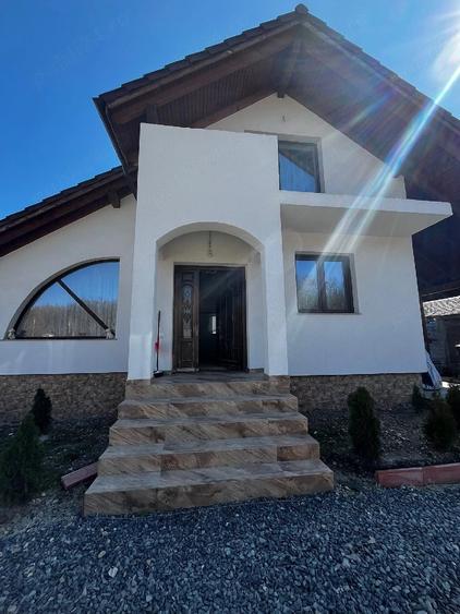 Casă cu Teren 500 Mp în Central