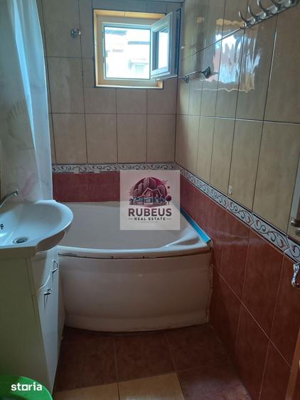 Apartament cu 4 camere în Central