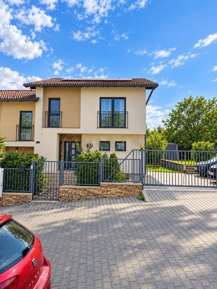Duplex cu 4 camere cu Canalizare în Dâmbul Rotund