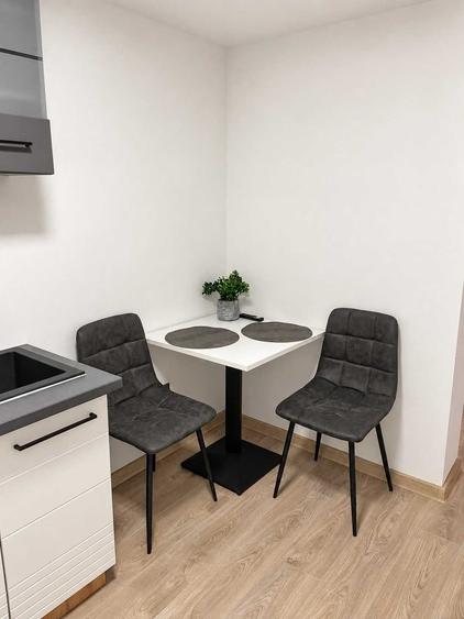 Apartament cu 2 camere decomandat în Exterior Vest