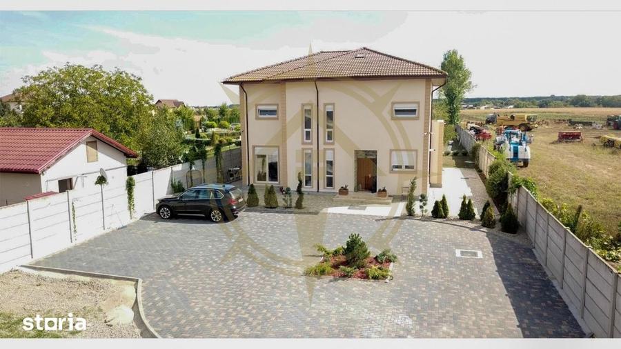 Casă cu 7 camere cu Piscina în Corbeanca