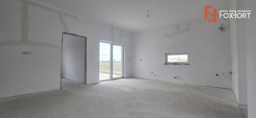Duplex cu 4 camere cu Teren 330 Mp în Săcălaz