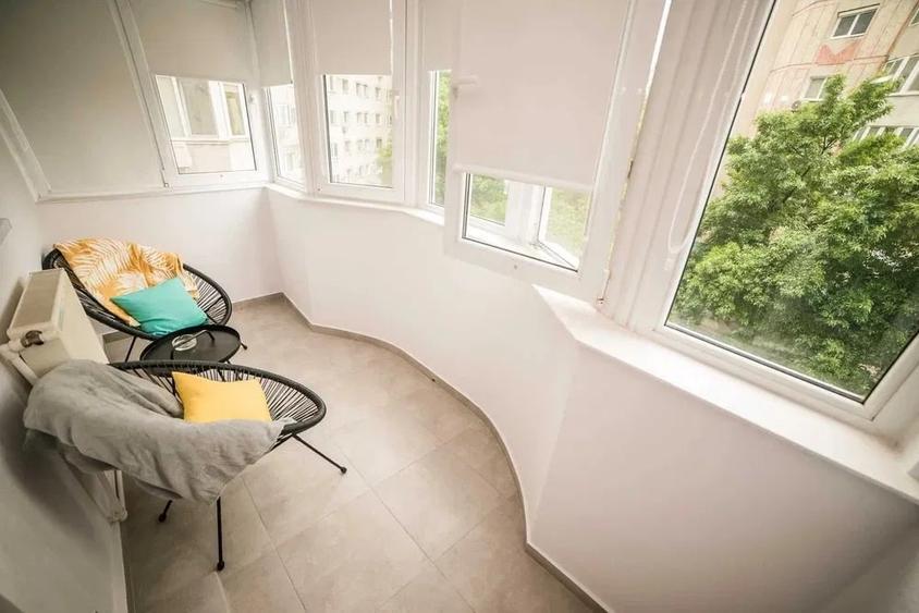 Apartament cu 2 camere decomandat în Central