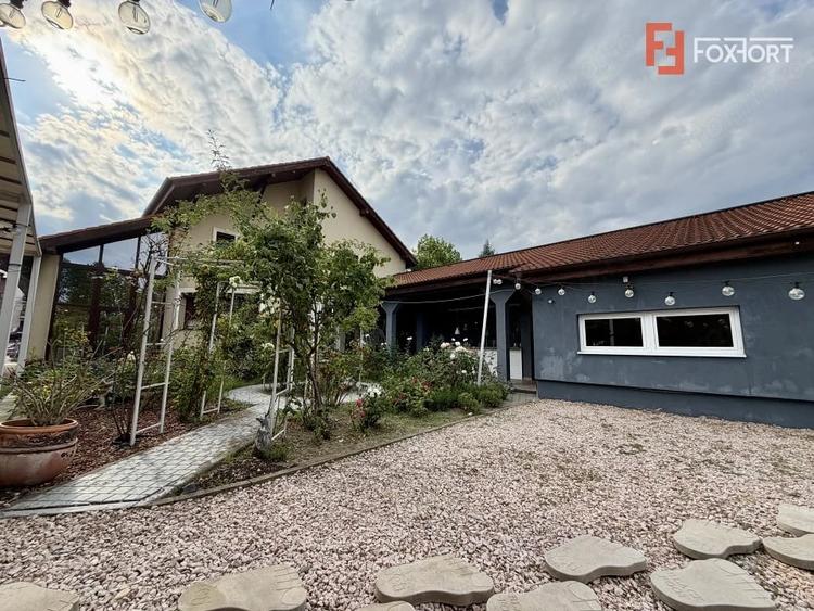 Casă cu 5 camere cu Teren 1000 Mp în Braytim
