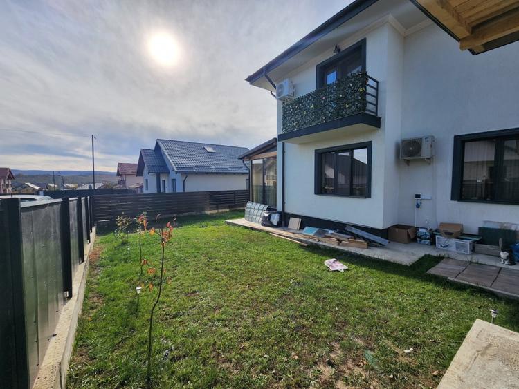 Casă individuală cu 4 camere cu Teren 380 Mp în Lunca Cetățuii