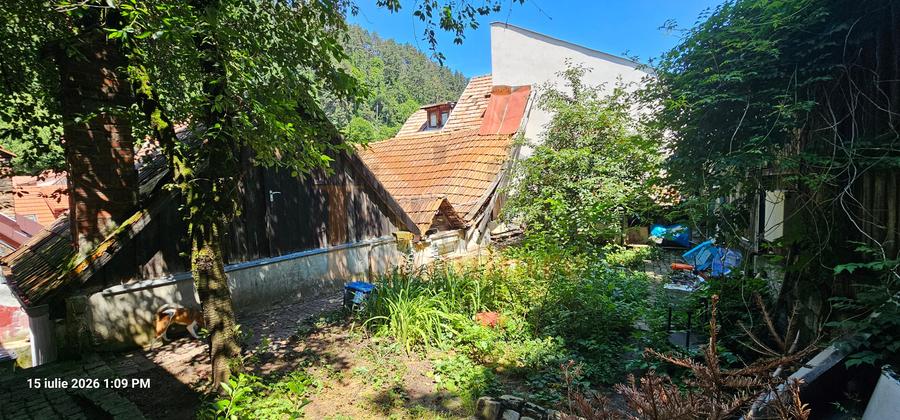 Casă individuală cu 5 camere cu Canalizare în Schei