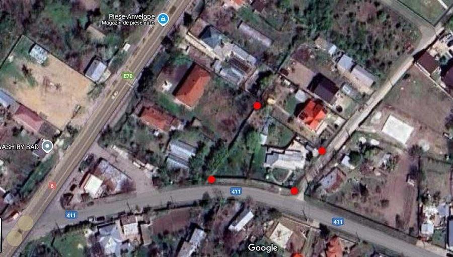 Casă cu 2 camere decomandat în Central