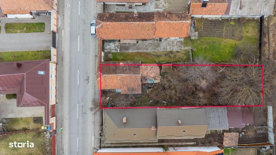 Teren intravilan 500 mp intre case , construc?ie existenta in Ra?nov - 8