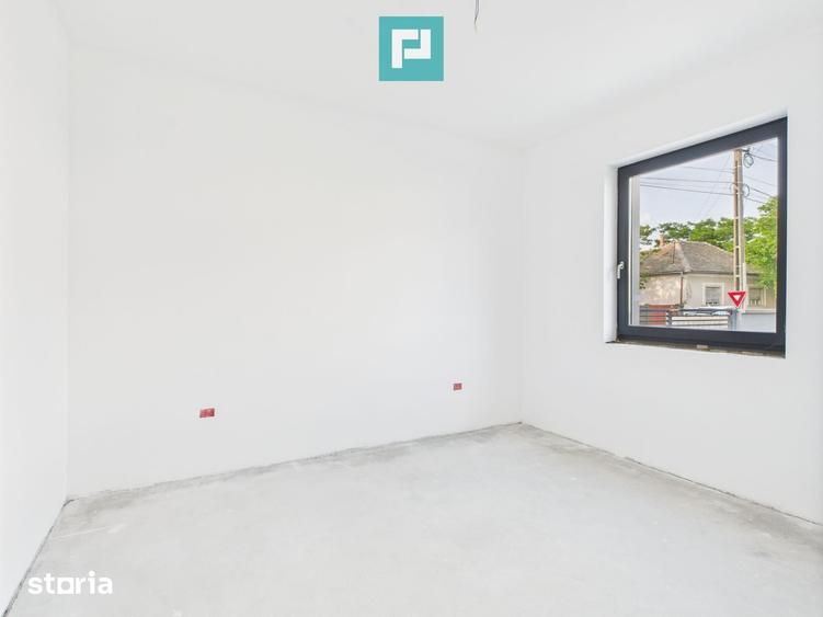 Casă cu 3 camere decomandat cu Teren 275 Mp în Vladimirescu