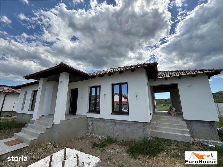 Casa de vanzare pe un nivel in Sard - 2