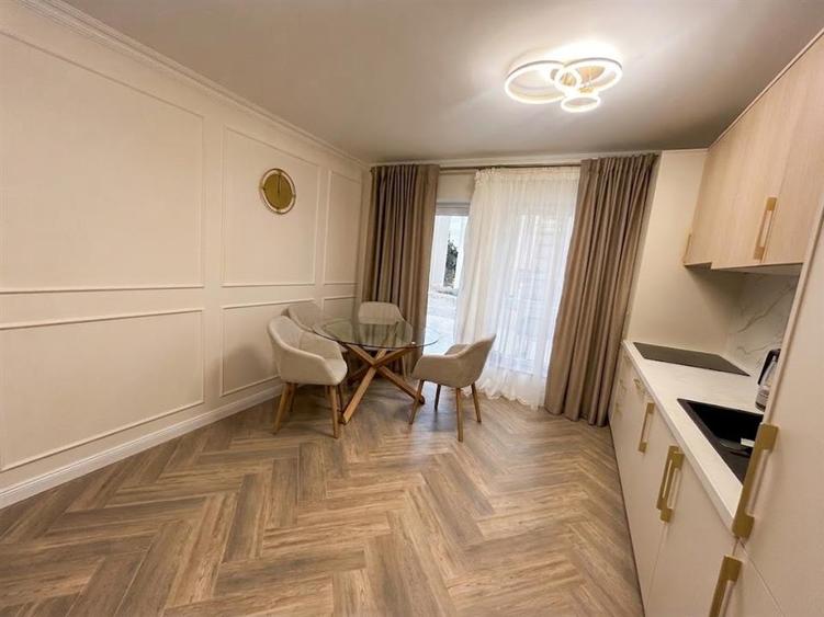 Apartament cu 2 camere decomandat, mobilat în Ipotești