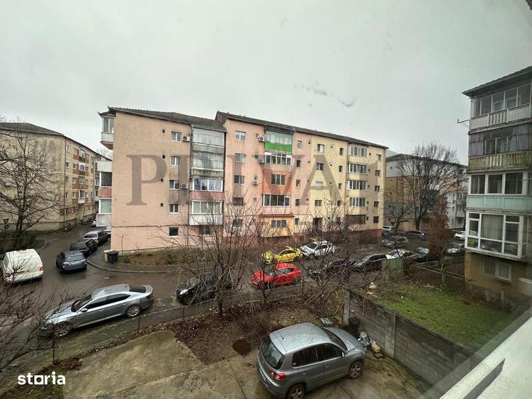Spațiu comercial, de 240 mp, în Soarelui