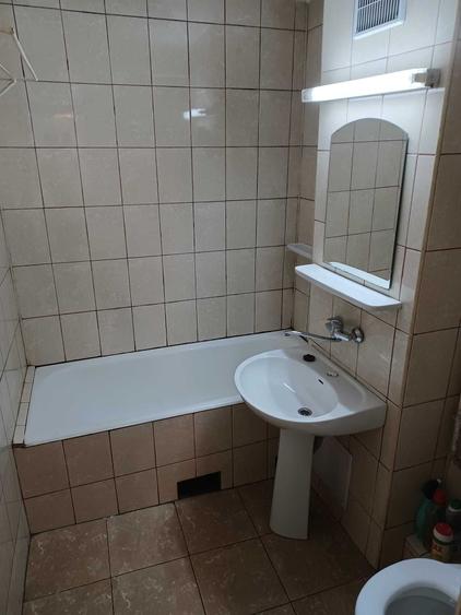 Apartament cu 3 camere decomandat în Semicentral